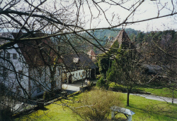 Blick vom Bergfried auf die Innere Burg und Verwalterhaus