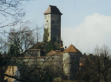 Burg aus Finstermühle gesehen
